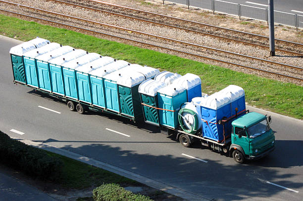 Porta potty delivery and setup in Mountlake Terrace, WA